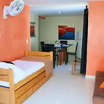 2 Bedroom Apartment 2C19 With Pool